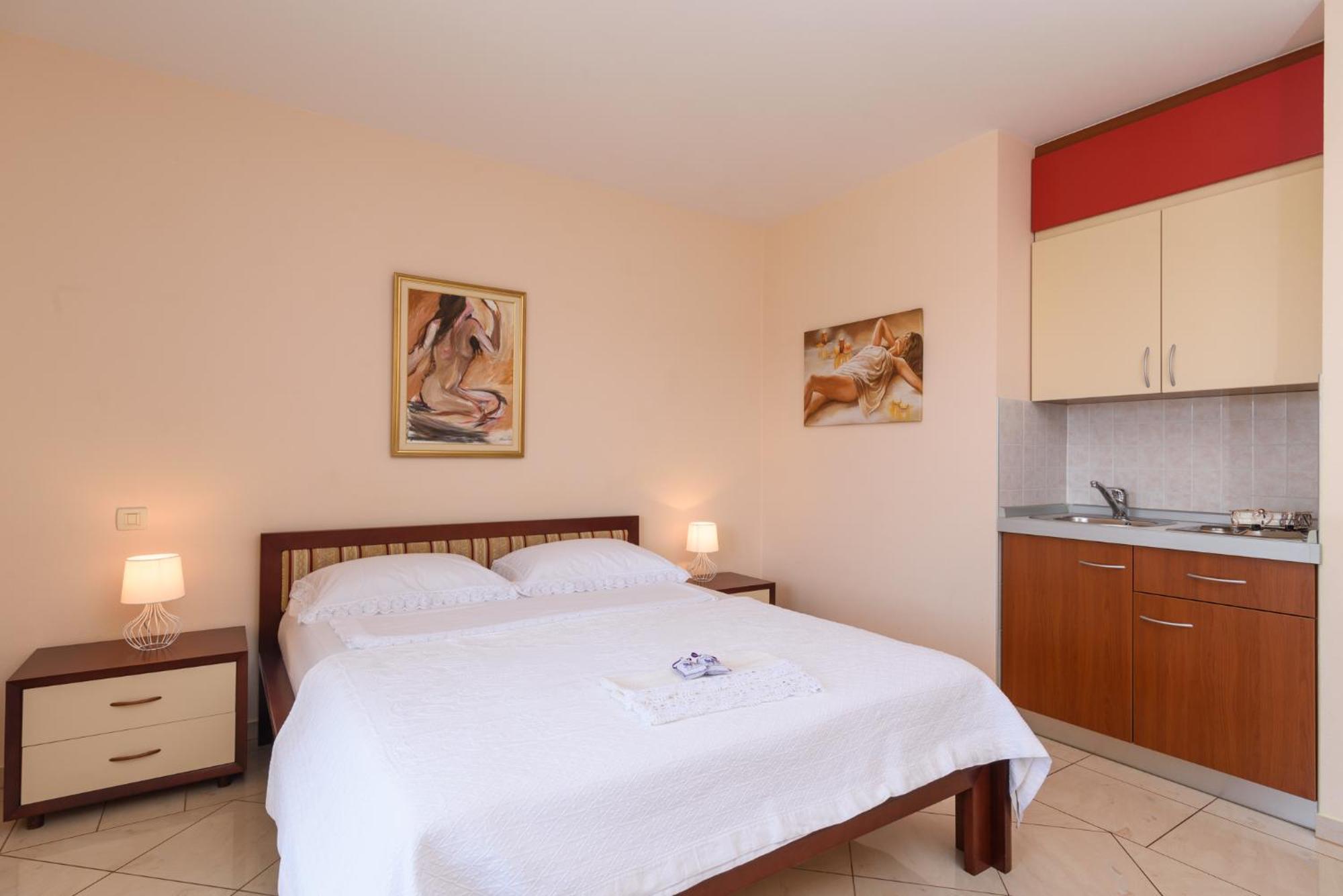 Apartments Jozic Trogir Exterior photo