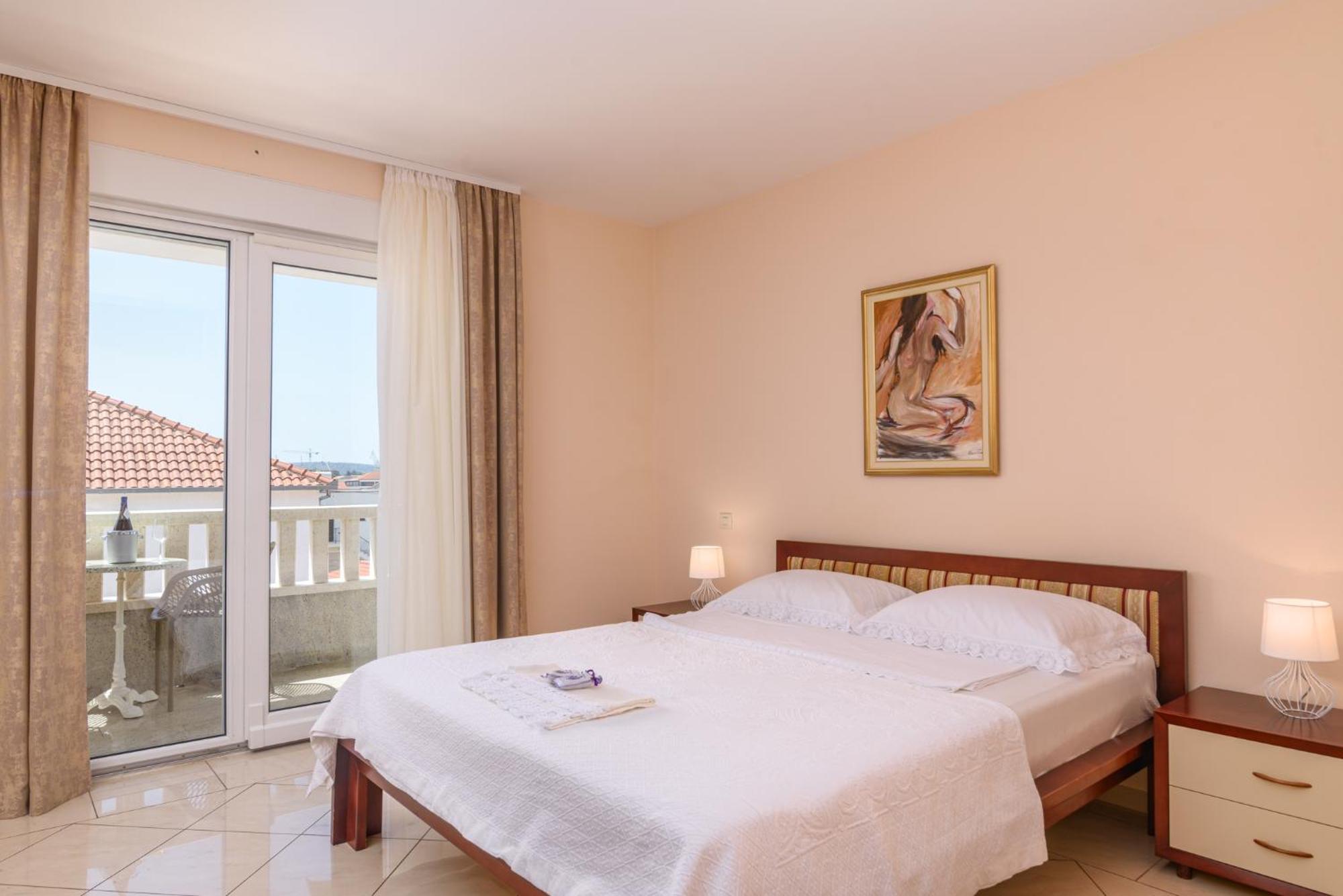 Apartments Jozic Trogir Exterior photo