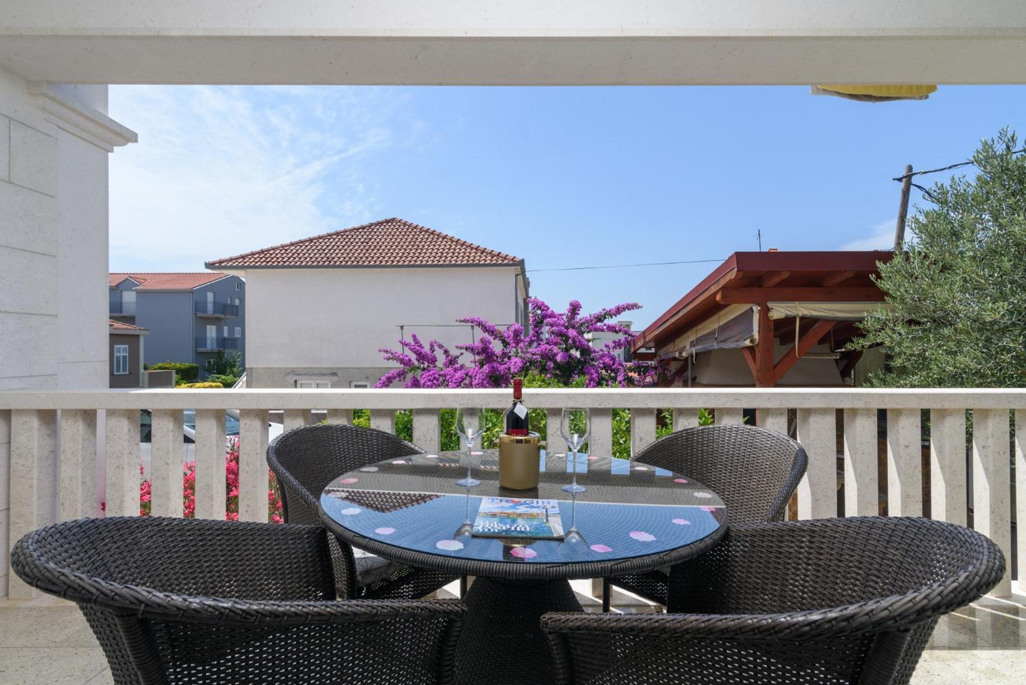 Apartments Jozic Trogir Exterior photo