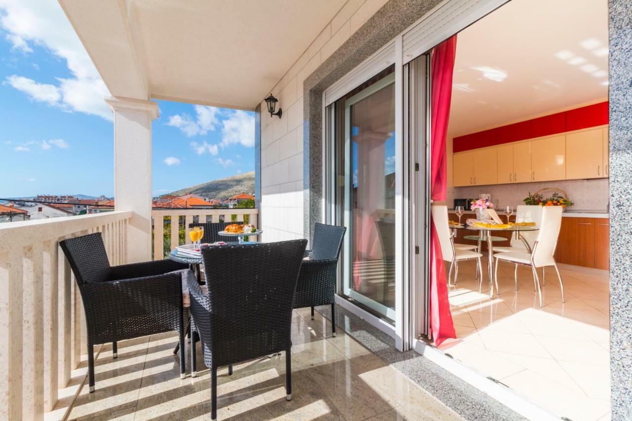 Apartments Jozic Trogir Exterior photo
